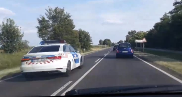 Szabálytalanul előző rendőrt vettek videóra