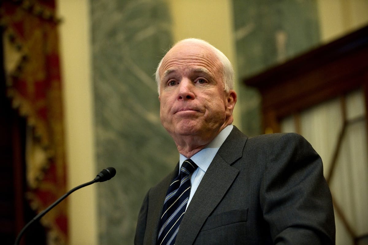 McCain a keddi budapesti tüntetésről posztolt a Facebookon