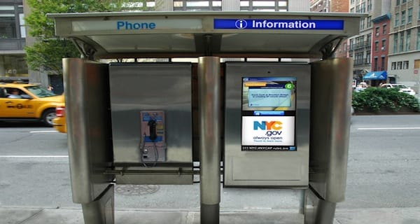Napi kütyü – érintőképernyős telefonfülke
