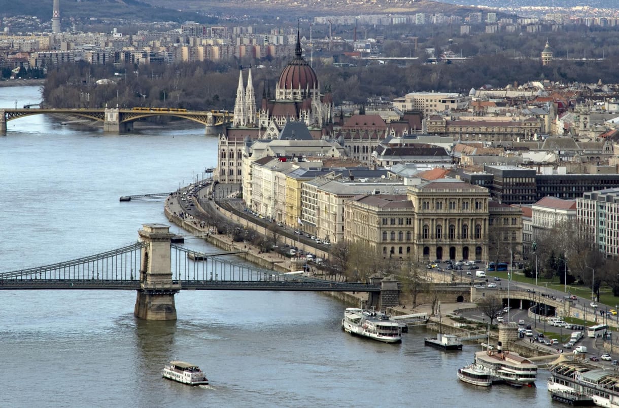 Álnéven, Budapesten üzletel tovább egy toplistás bangladesi bűnöző – állítják oknyomozó újságírók