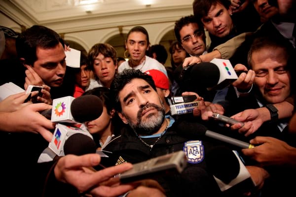 Az ukránok cáfolják Maradona szerződtetését