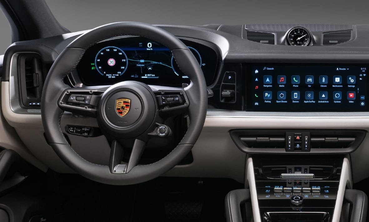 Full digitális műszerfal és okos légkondi: beültünk a még titkos új Porsche Cayenne-be