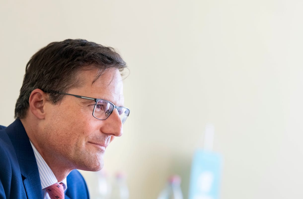 Lemond a Jobbik éléről Gyöngyösi Márton, ha a párt jövőre kiesik az Európai Parlamentből