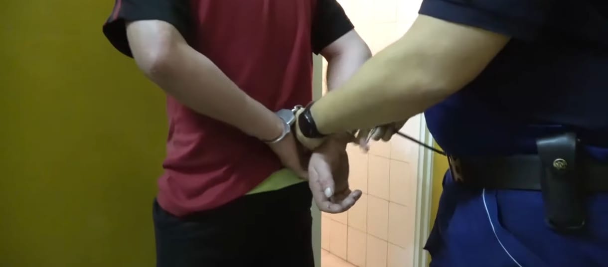 Állon vágott egy rendőrt egy német férfi, mire két egyenruhás elverte