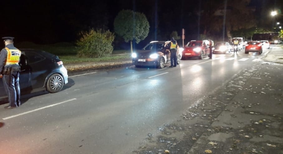 Négyezer autóst szondáztattak meg egy éjszaka alatt, bőven akadt bűncselekményi kategória 
