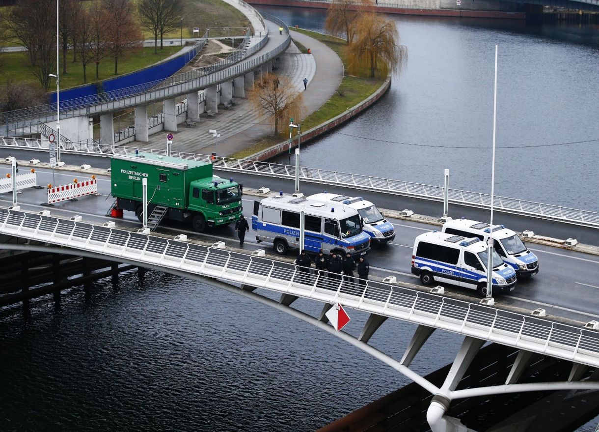 Rendkívüli készültség Berlinben: a világ legfontosabb vezetői érkeznek a fővárosba
