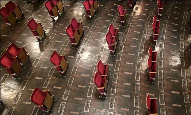 Így képzelik el a távolságtartást Berliner Ensemble színházában