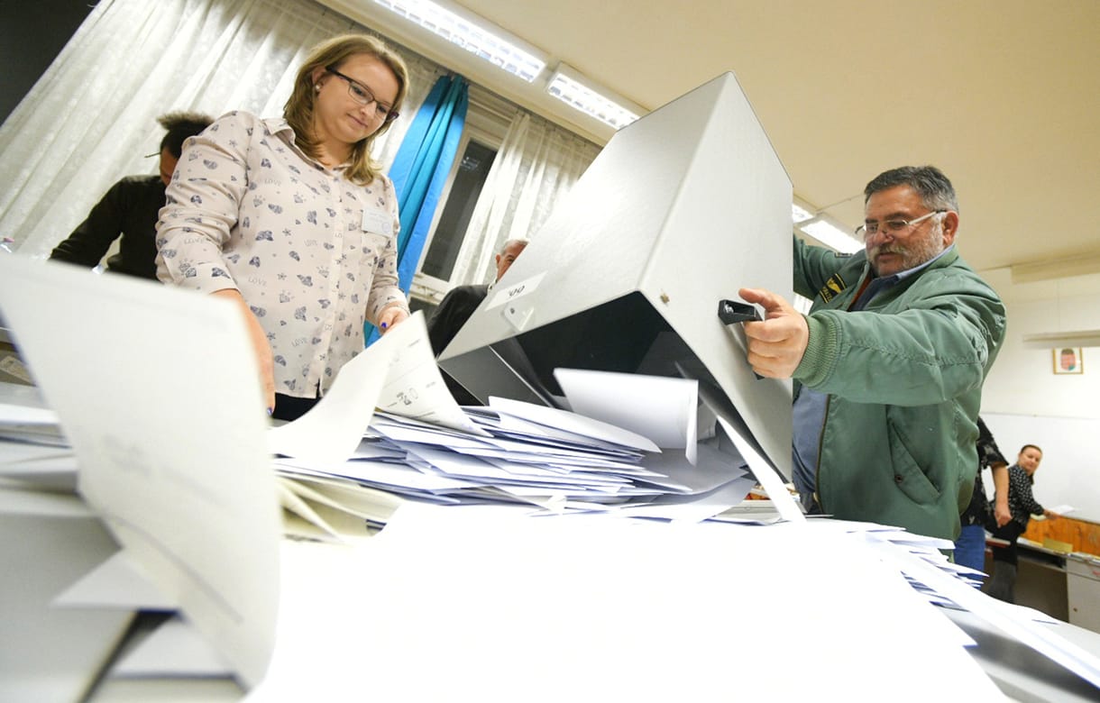 Van, aki már hétfőn szavazhat az EP-választáson
