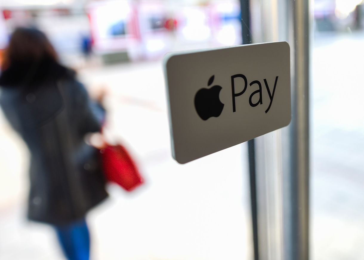 Két másik magyarországi banknál is elindult az Apple Pay