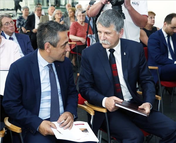 Erős, önálló médiát szeretne Potápi államtitkár - csak nem nálunk