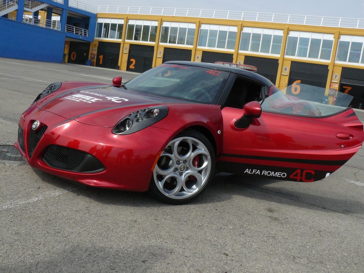 Alfa Romeo 4C: testközelből a WTCC új biztonsági autója
