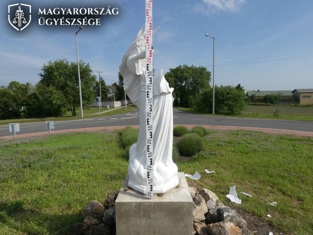 Kétszer verte szét a dunavecsei Szűzanya szobrát egy román férfi