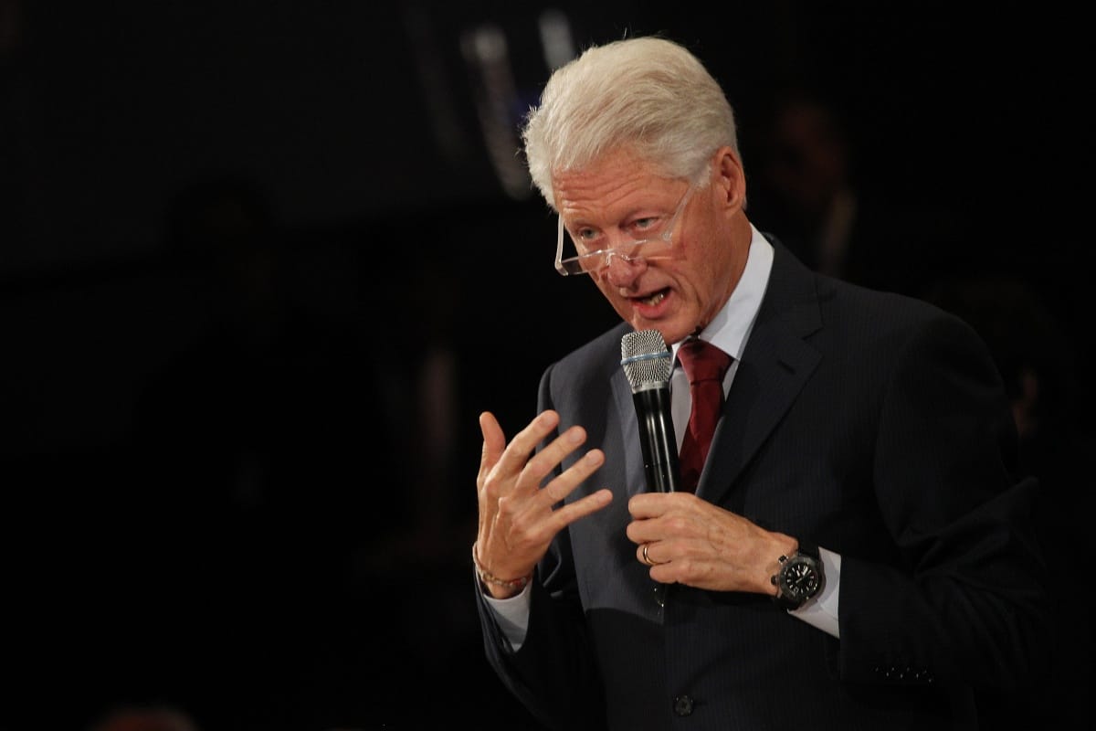 Clinton: Magyarország megunta a demokráciát, Putyin-féle vezetést akar