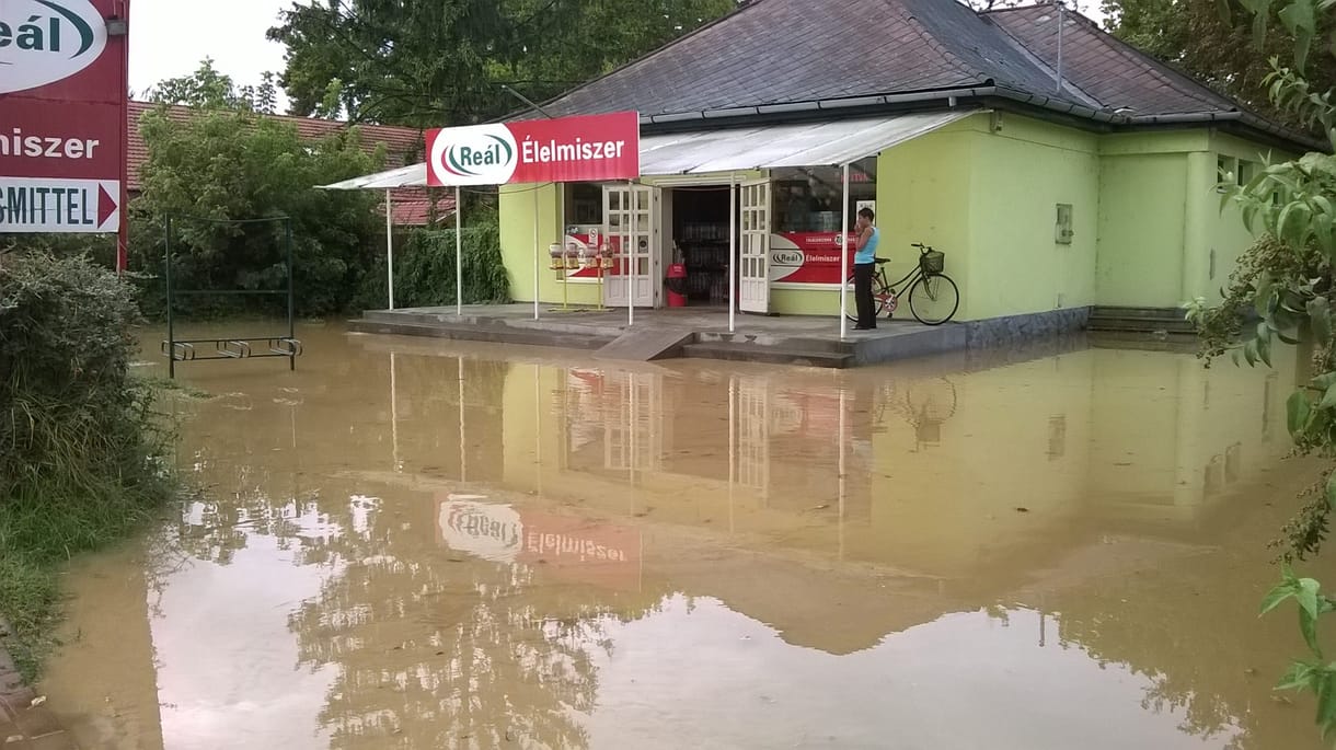 Fotók: felhőszakadás utáni látkép
