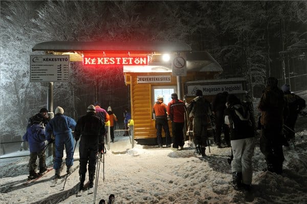 Esti síelés Kékestetőn (fotók)