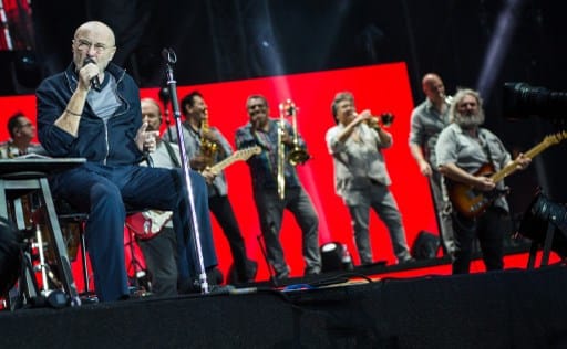 Phil Collins nagyon nincs jól, de a színpadot nem hagyja ott