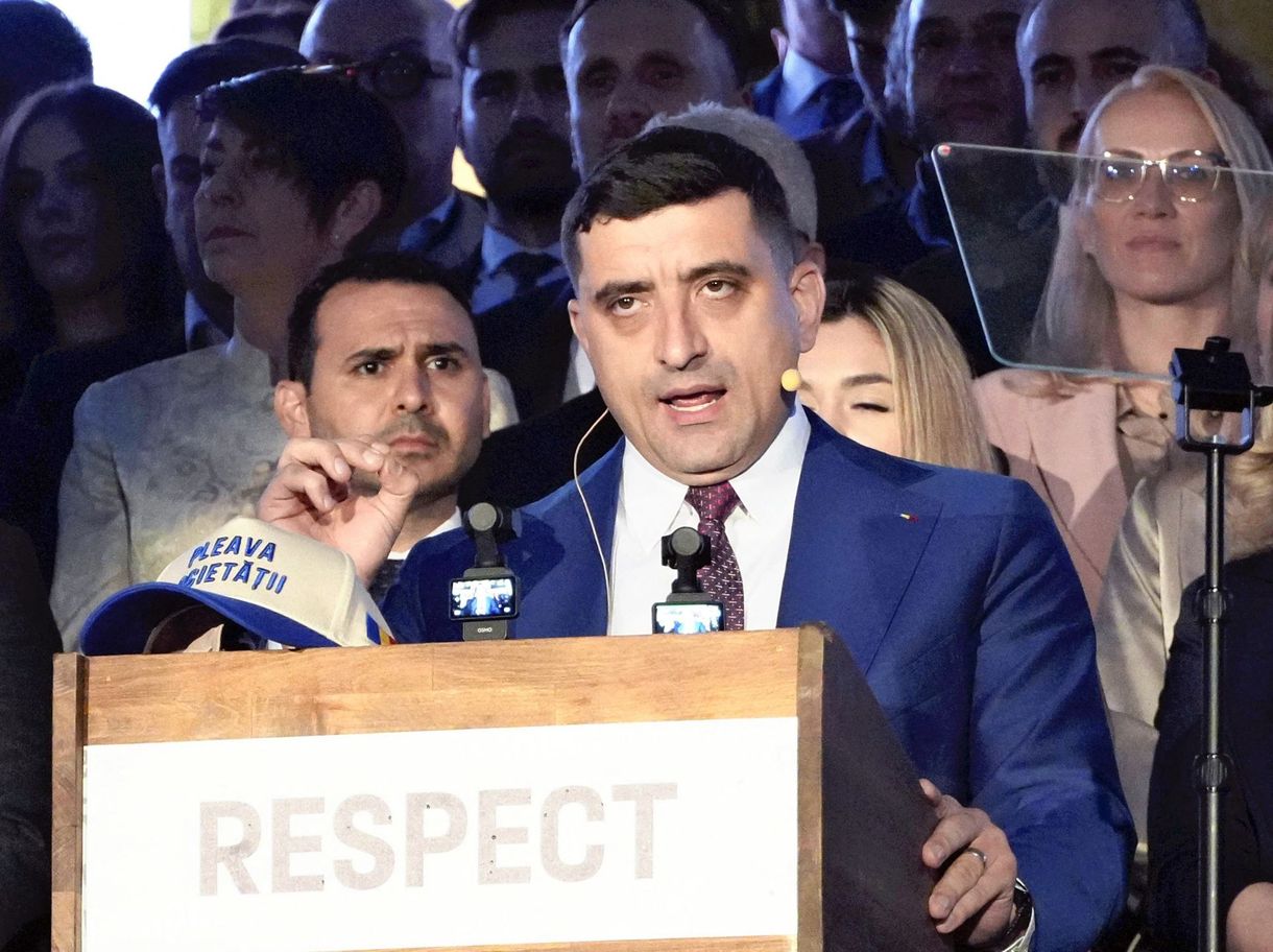 Simion attól tart, hogy Orbán Viktor el fogja veszíteni a hatalmat