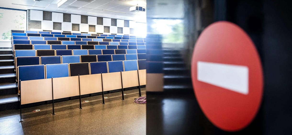 Az Oktatói Hálózat szerint 3 lépésből visszaengedést nyerhetnek a magyar egyetemek az Erasmus+ és a Horizon programokba