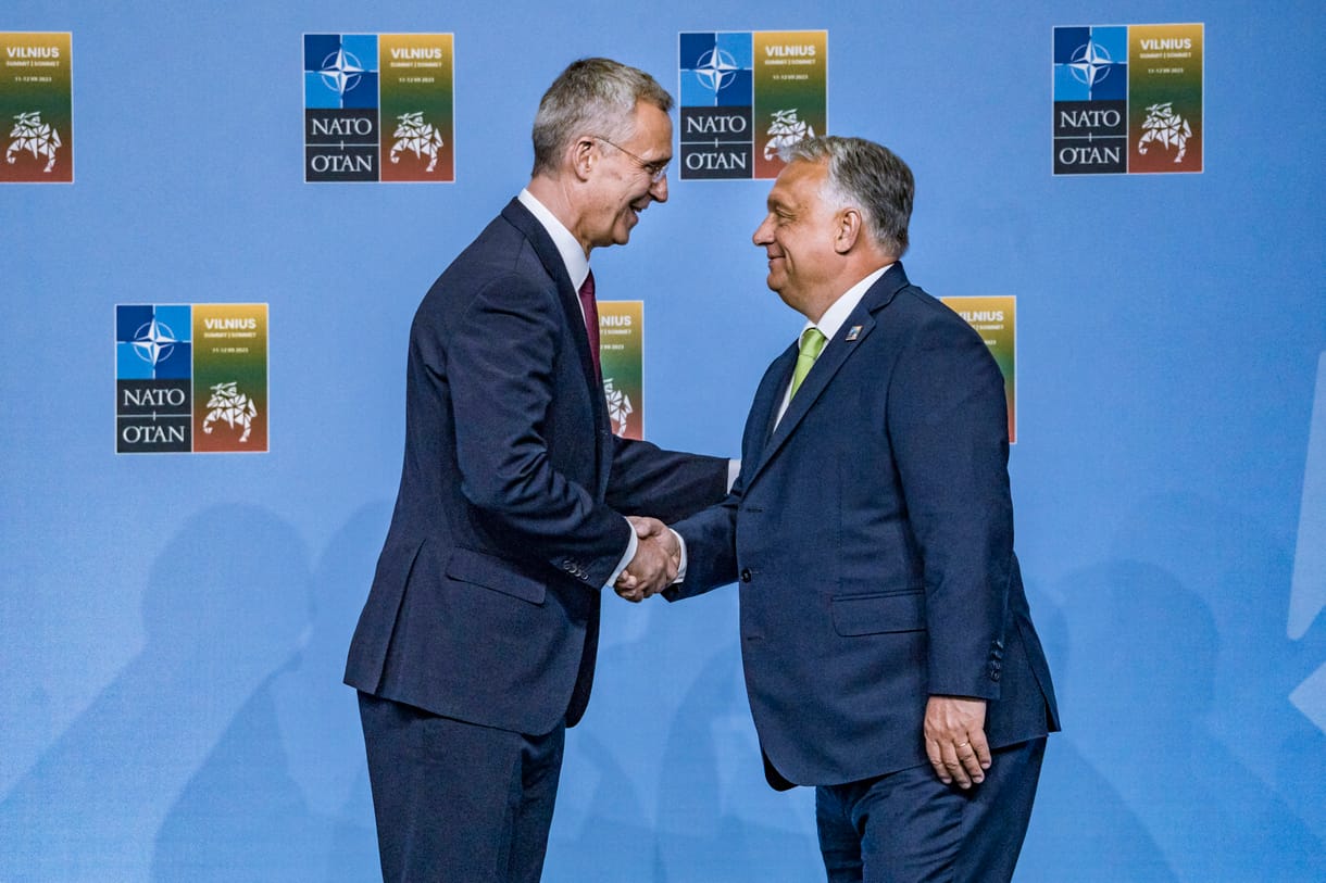 Frankfurter Allgemeine-cikk: Orbán most Erdogan és Putyin kedvéért ropja a pávatáncot