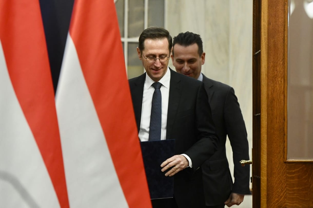 A kormány könyvelési trükkel csökkenti az államadósságot