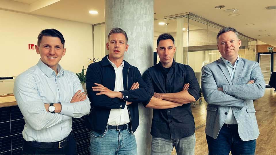 Alig tért vissza, ismét távozik a Tisza egyik kulcsembere a pártból
