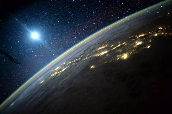 Összekeverte a NASA a Holdat a Nappal
