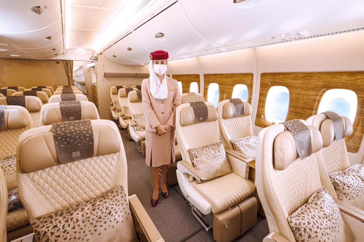 Érdemes megnézni az Emirates új osztályát: fotókon a Premium Economy kabin