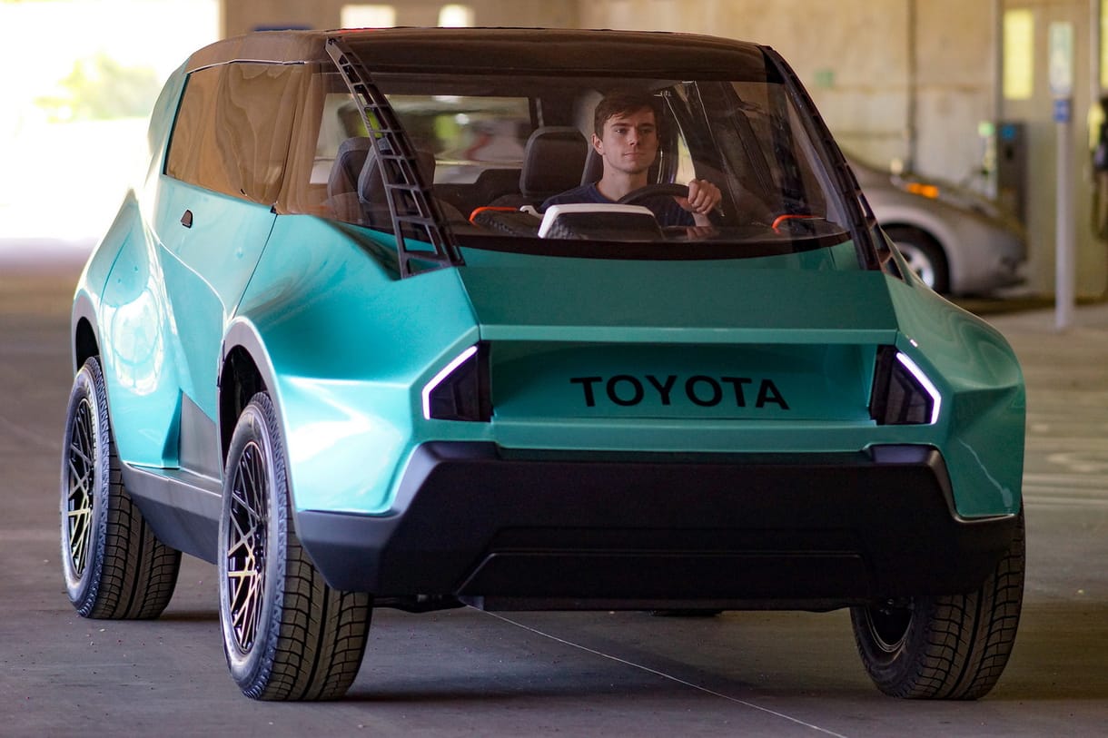 Ilyen autóra vágynak a fiatalok: egy dobozzal fogná meg a Z generációt a Toyota