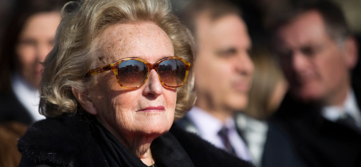 Unalmas kispolgárból lett igazi celeb és médiasztár Bernadette Chirac, a 