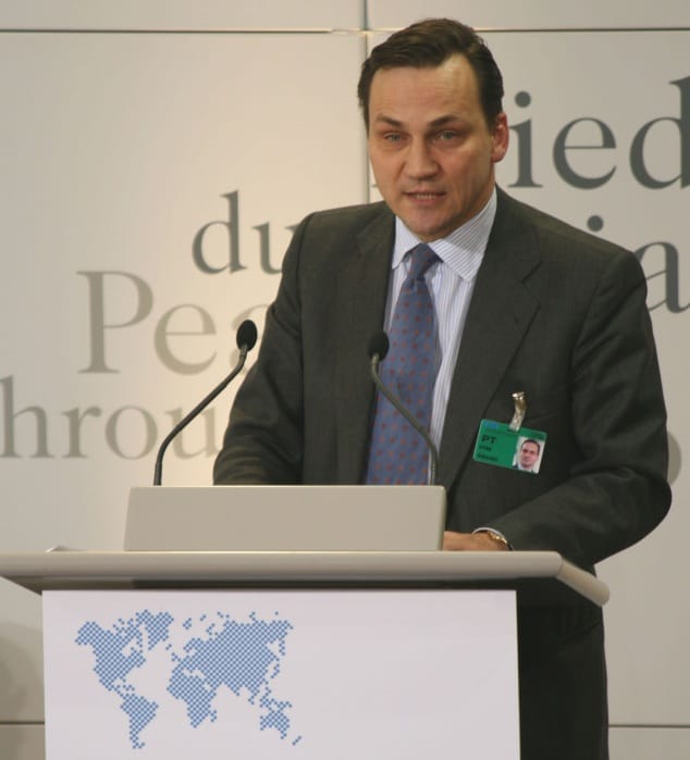 Sikorski Orbánnak: 