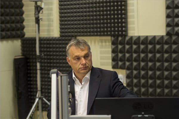 Orbán-interjú: A Népszabadságról egy szót sem