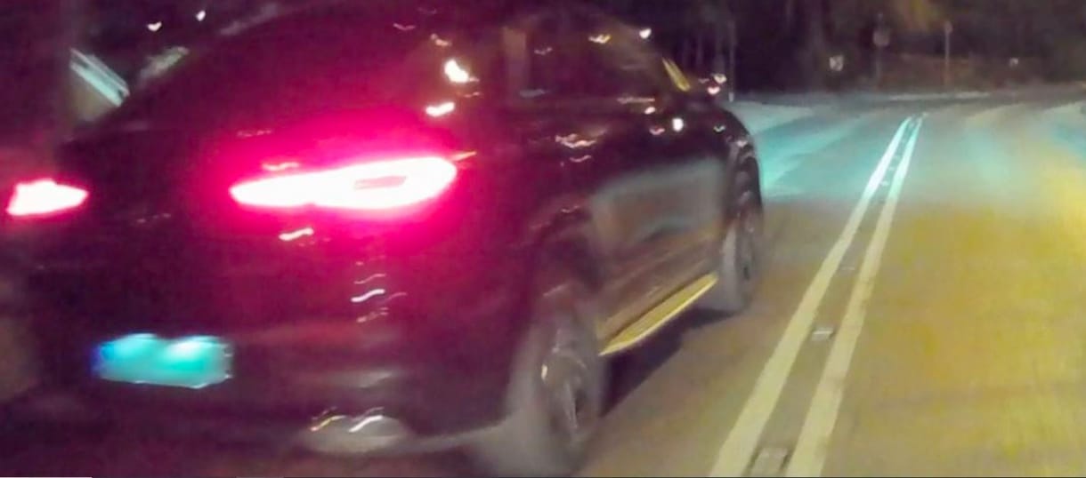 Két autós, akinek nem a türelem az erőssége a budapesti közlekedésben – videó