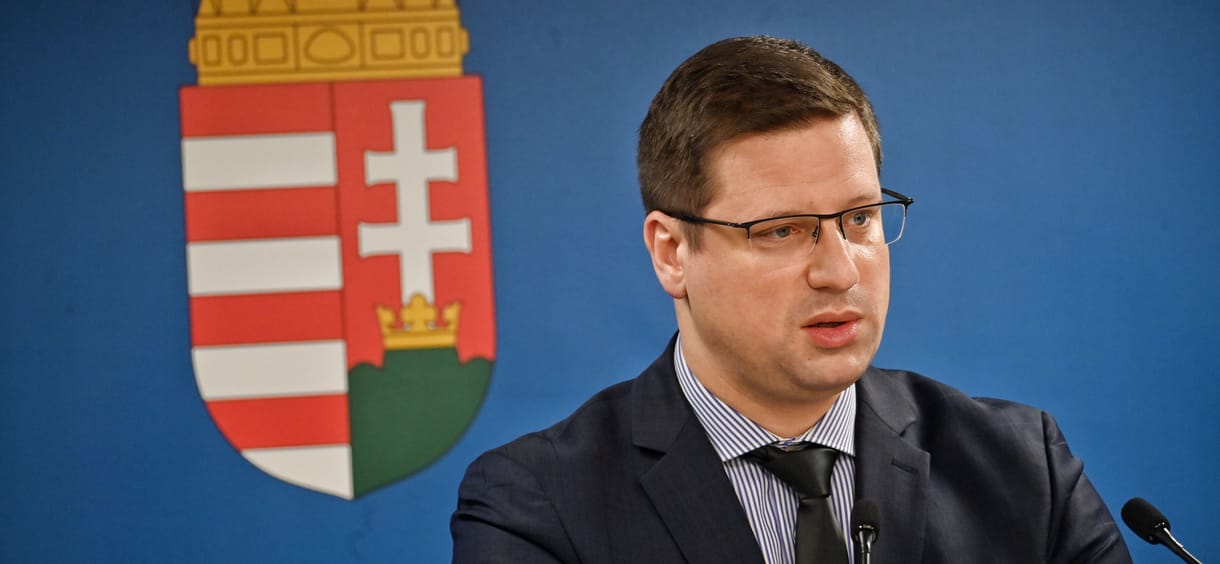 Gulyás: Három oltás kell az érvényes védettségi igazolványhoz, csökken a karantén ideje