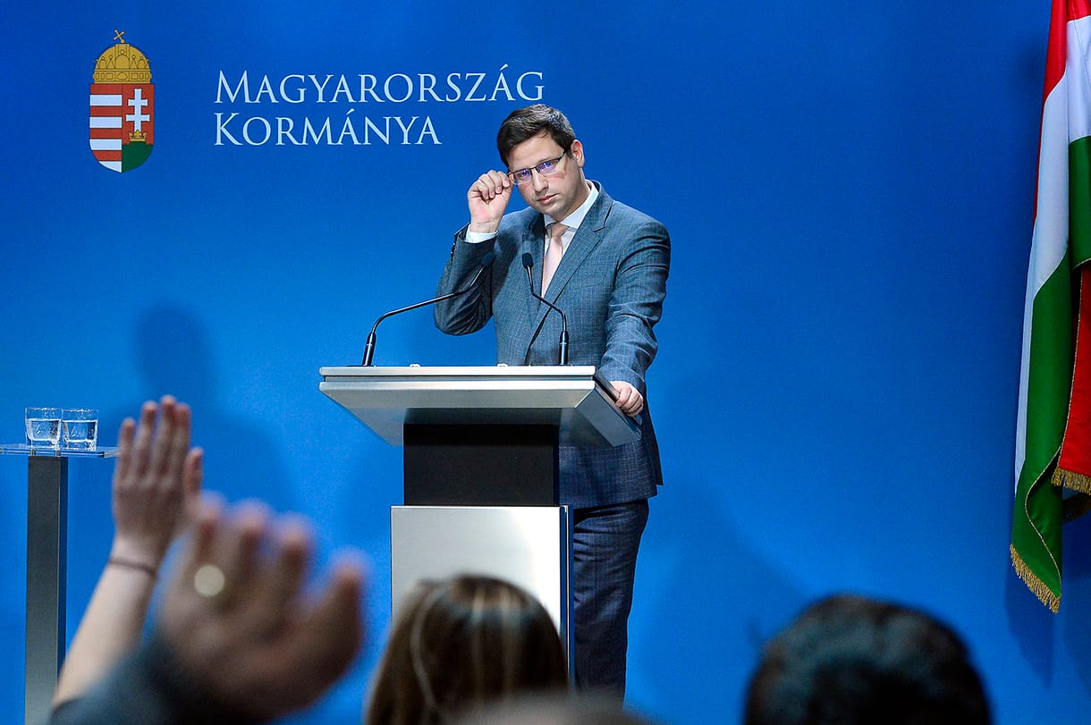 Közigazgatási bíróságok: Elégedett a kormány döntésével a Helsinki Bizottság