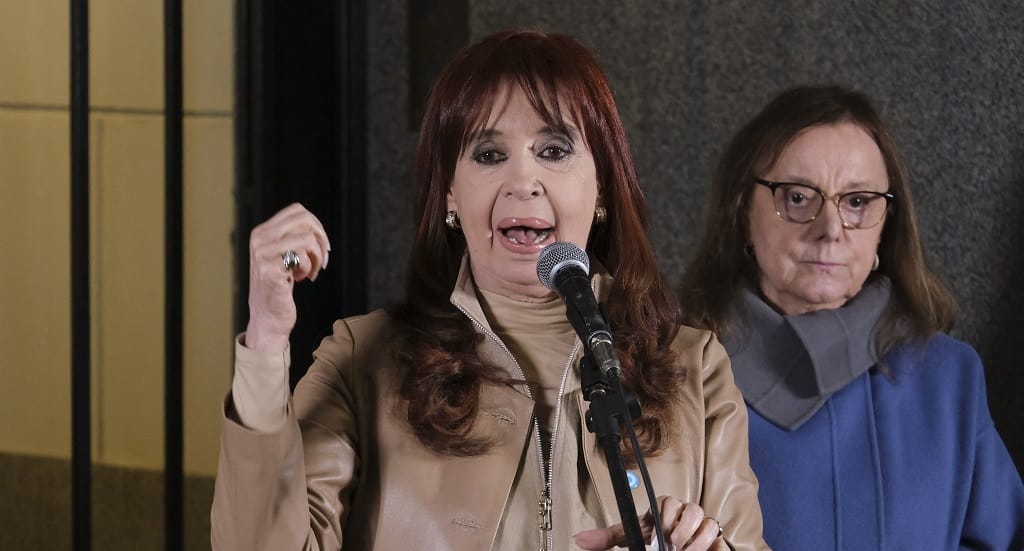 Utcai megmozdulások kezdődtek Argentínában a volt elnök elítélése miatt
