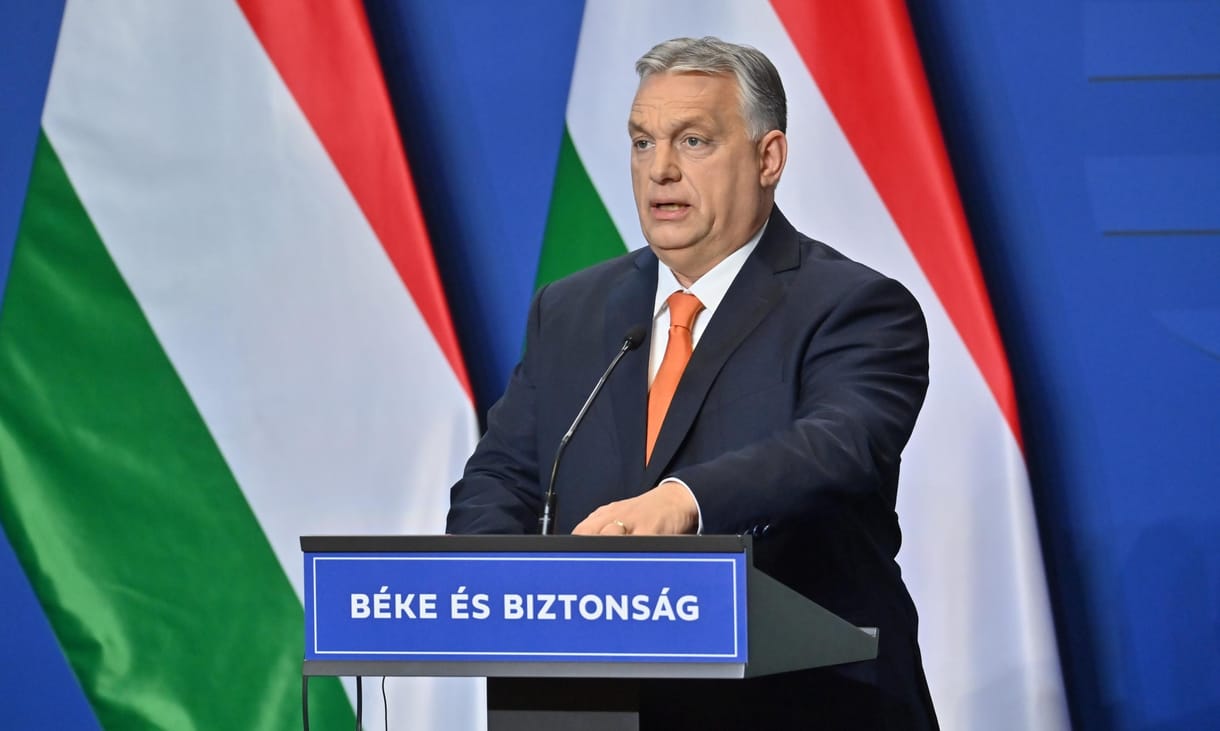 Magyarország nem enged Brüsszel nyomásának, május végére állhat össze az új kormány - Orbán a sajtó elé állt a választási győzelem után