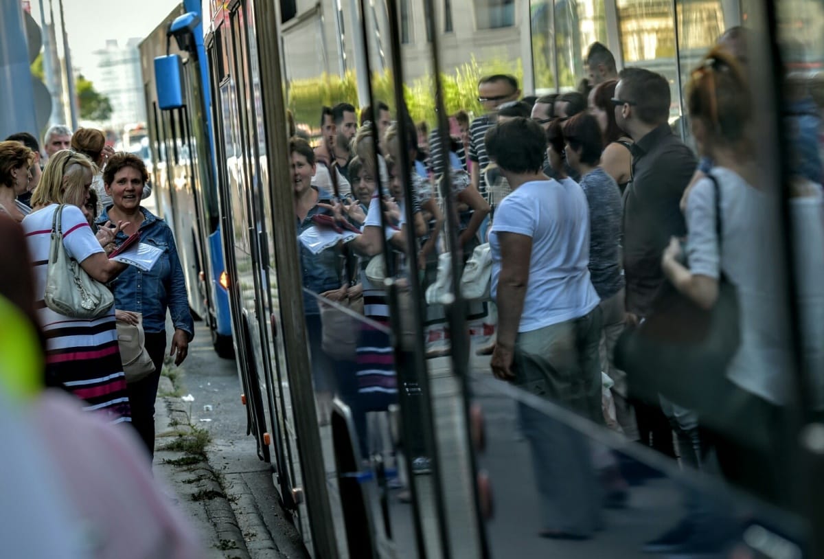 Tarlósék ennek nem fognak örülni: egy tanulmány szerint rossz irányba halad a budapesti közlekedés