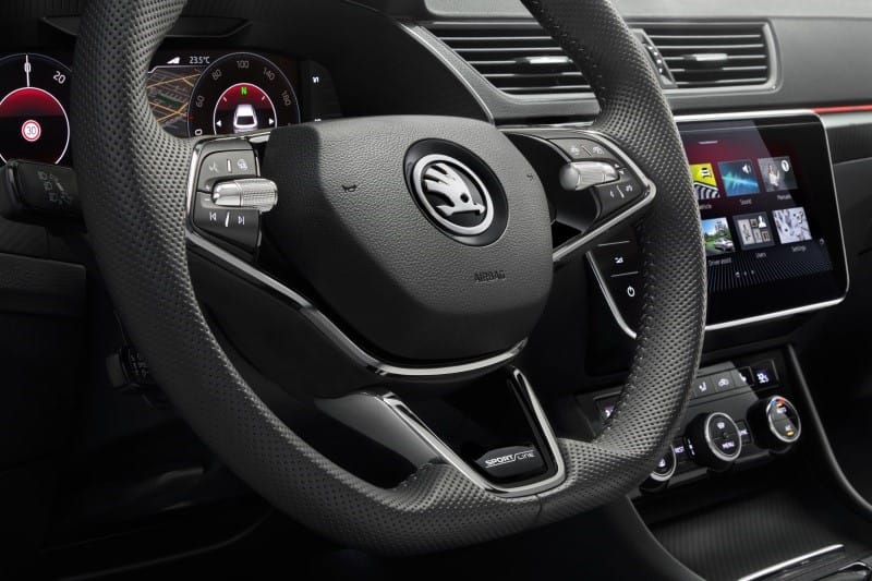 Erősebb motorokat kapnak a Skoda Superbek