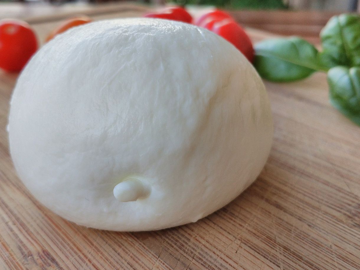Napi 12 tonna mozzarellát fognak gyártani Komáromban