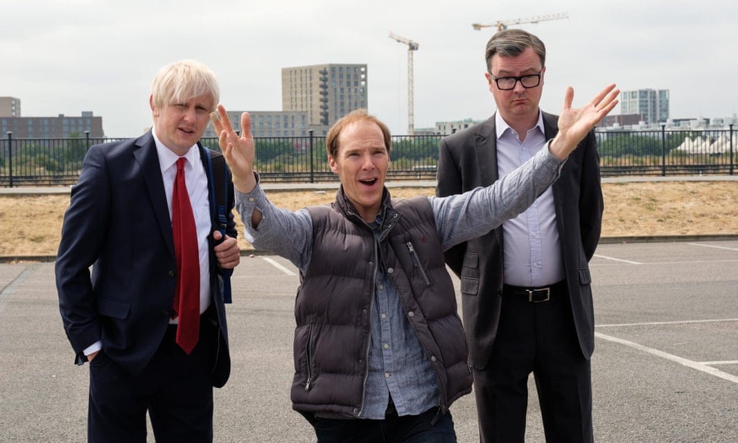 Benedict Cumberbatch megmutatta, hogy bármilyen hazugságot képes beadni a briteknek