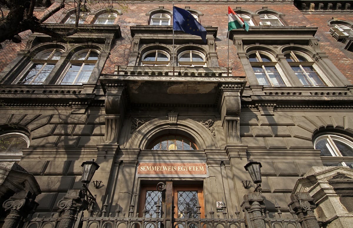Ciki pofonba szaladtunk bele, de kell egyáltalán MAB?