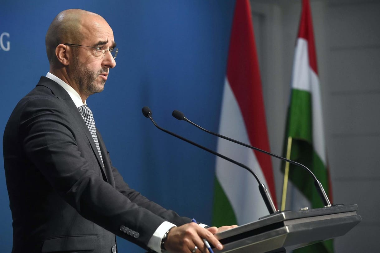 Tök mindegy, milyen pozíciót kap Kovács Zoltán, a migránsozás mindenhol megy neki