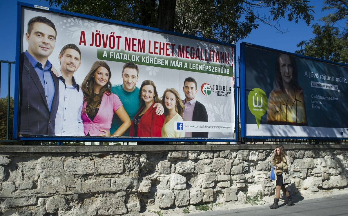 Kimondjuk? Ne mondjuk?: Kettős beszéddel küzd a voksért a cicásodó Jobbik 