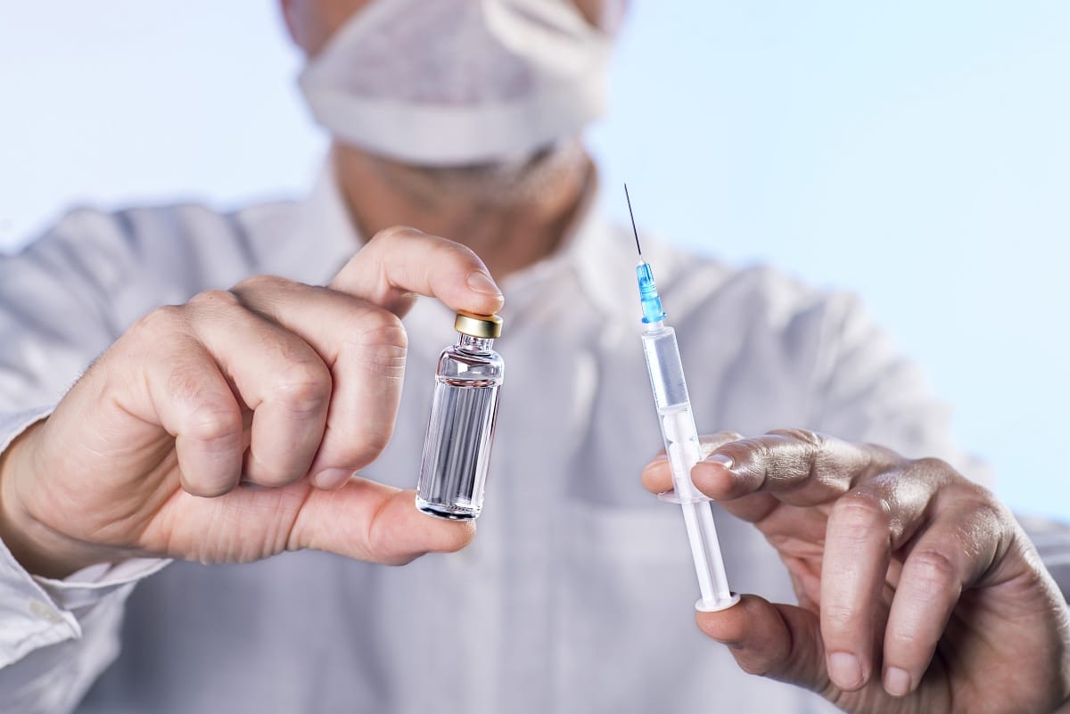 Megcsinálták a szupervakcinát: egyszerre véd az influenza és a pneumococcus baktérium ellen