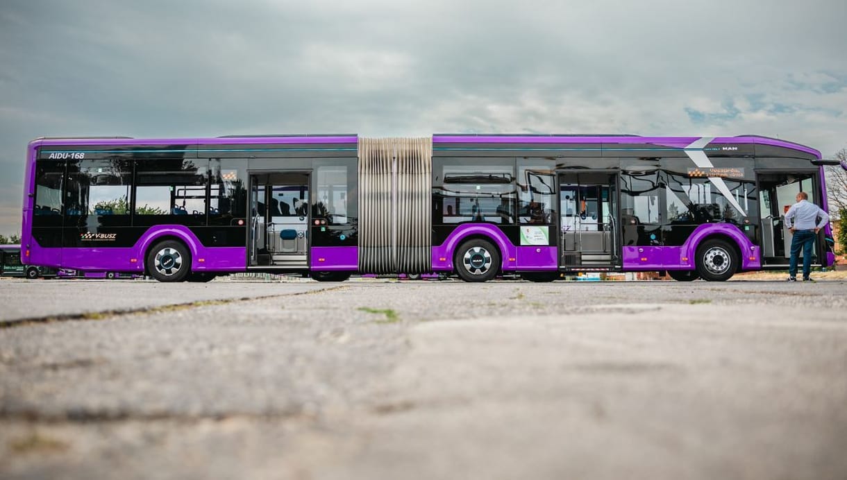 Veszprémben jár majd az első elektromos csuklós busz az országban