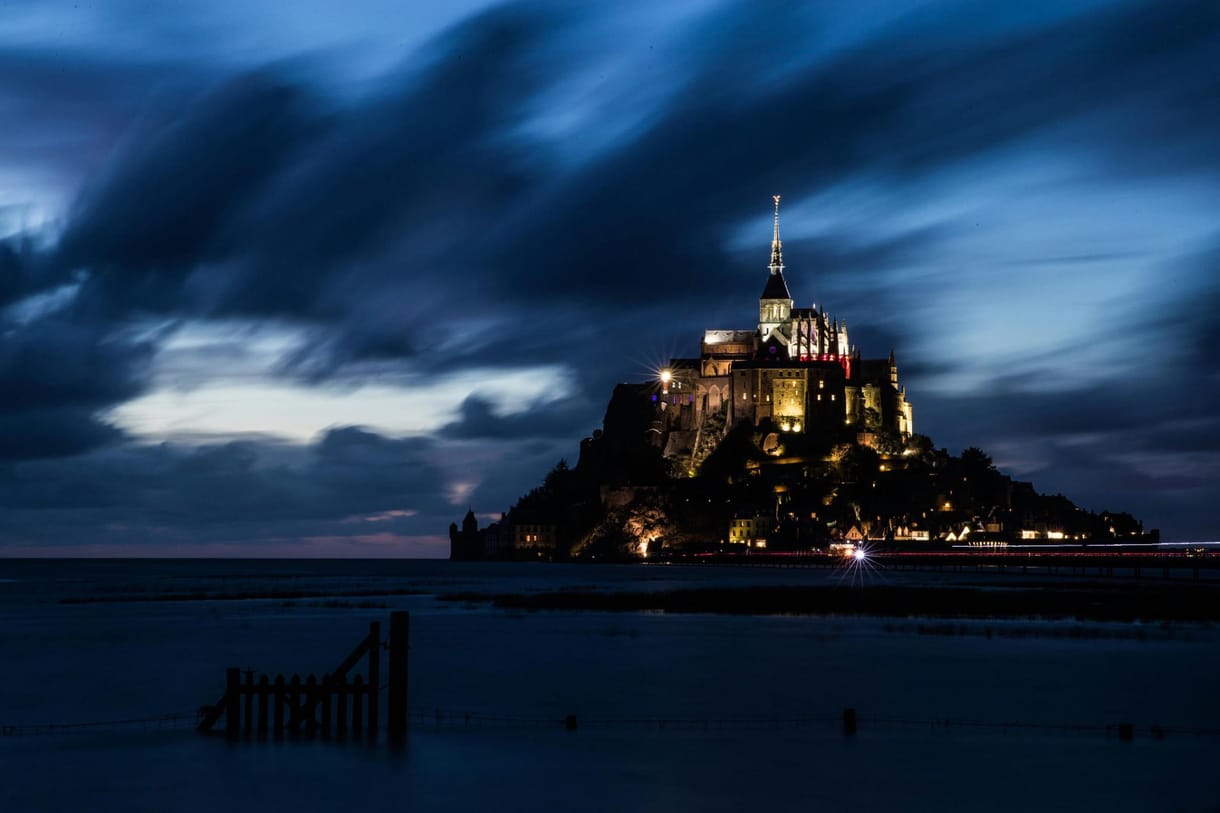 A hegy szellemei közel hárommillió turistát vonzanak Mont-Saint-Michelbe