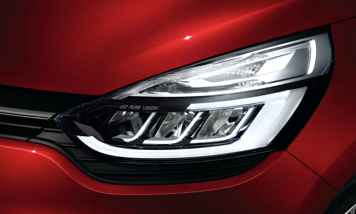 Csúcstechnika mindenkinek: villanymotor és önvezetés is lesz az új Renault Clióban