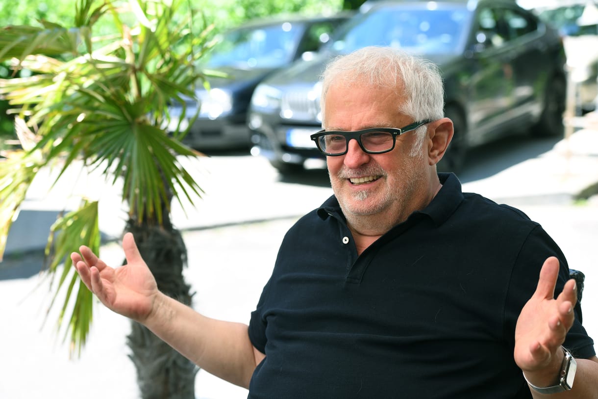 Bíróság elé kellett állnia az Oltári csajok producerének, Kalamár Tamásnak