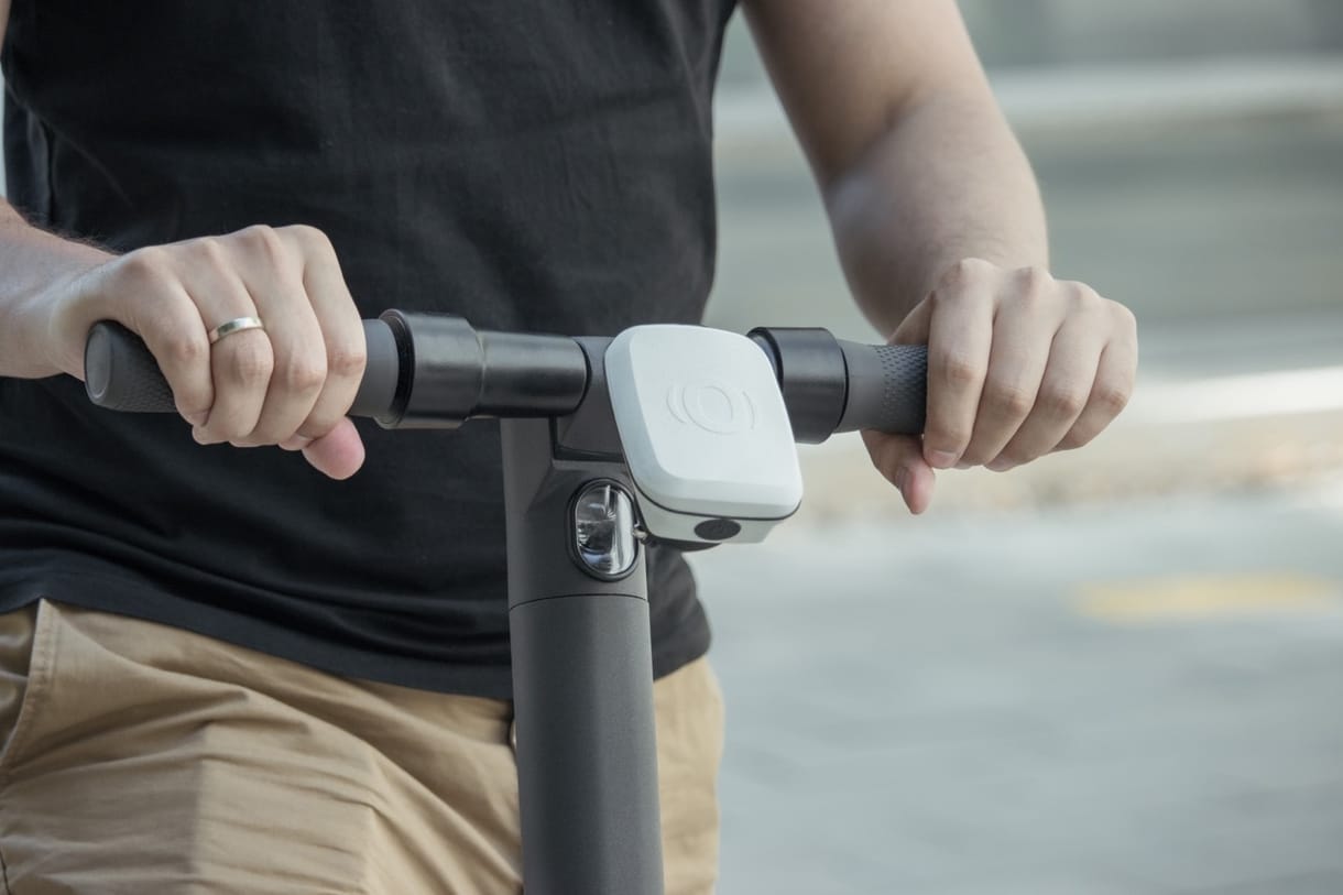 Ezt a magyarok által kitalált kis dobozt minden biciklire és rollerre fel kellene szerelni, mindenki jobban járna