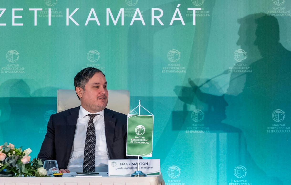 Nagy Márton akcióztatja a bankokat, Matolcsyéknak ezúttal sem osztott lapot